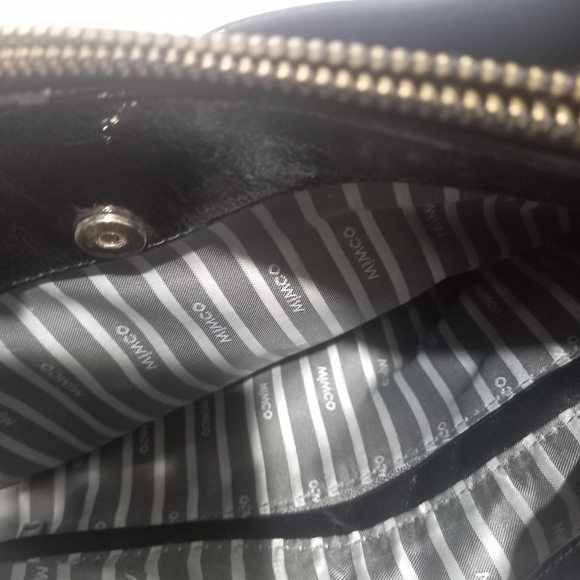 Mimco vintage black and bronze shoulder bag with gold hardware. - Picture 4 of 8